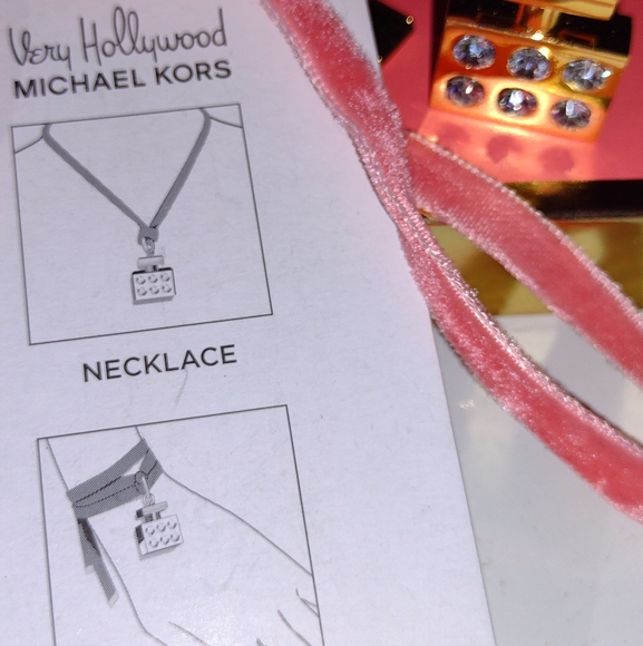 Michael Kors Very Hollywood Pink💕Velvet Choker/Bracelet NWT - Picture 15 of 15